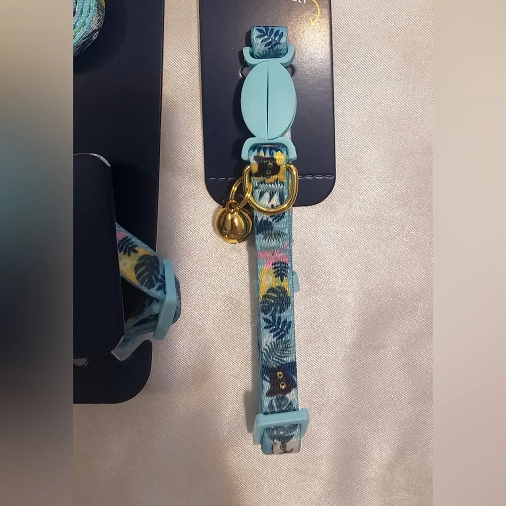 Youly the beach bum Tropical Cat Harness and Leash Set w/Collar (S/M)